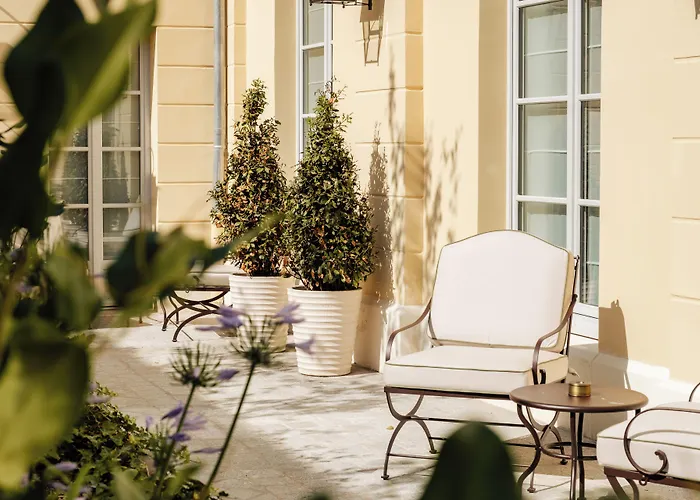 Hotel Les Lumieres - Relais & Chateaux